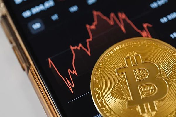 Base链生态全攻略：普通人如何抓住这个早期红利？